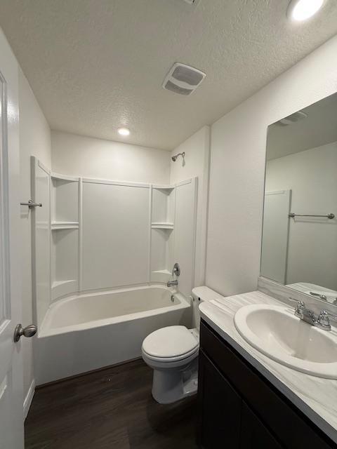 Building Photo - 140 Nadell Ave NW