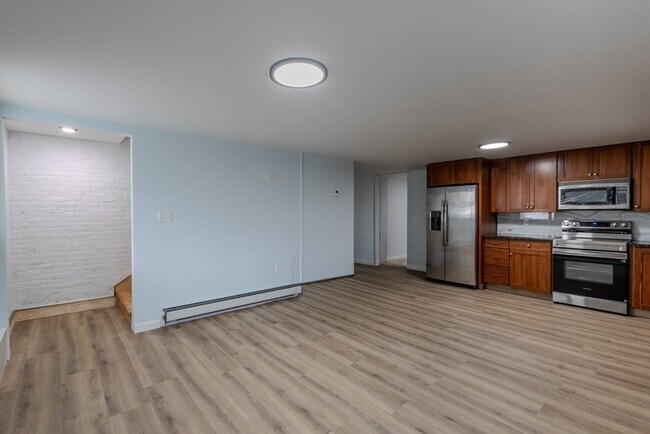Building Photo - 53 Berkley St