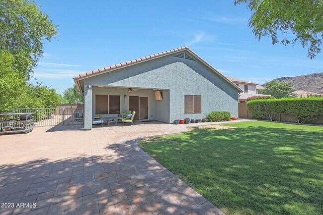 Building Photo - 27112 N 56th Dr