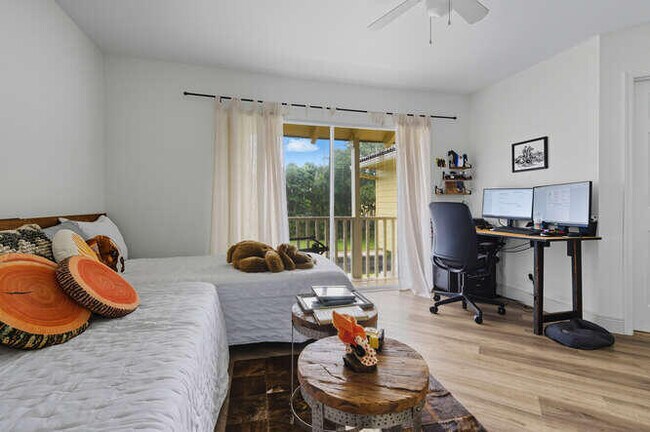 Building Photo - 111 Seabreeze Cir