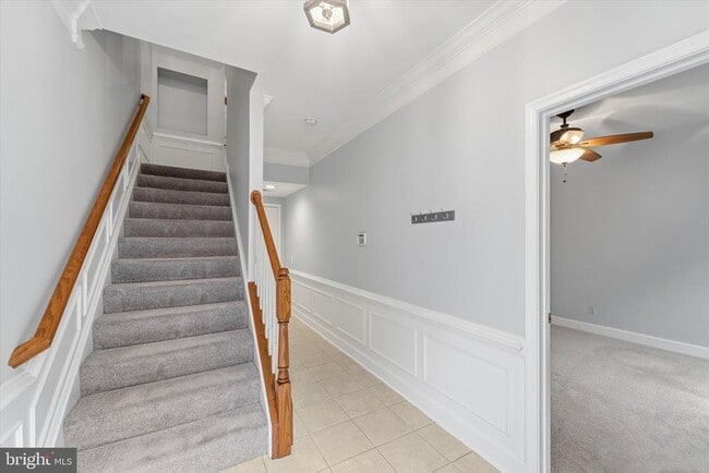 Building Photo - 2425 Huntington Park Dr