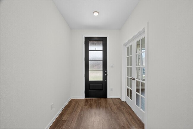 Building Photo - 3013 Myrtle Bch Ln