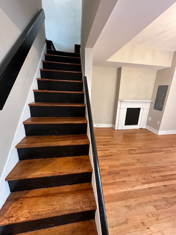 Building Photo - 417 Gilmer St