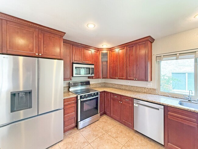 Building Photo - SD: Spacious 3BD/2.5BA Home in Scripps Ranch with Community Pool, Private Balcony & In-Unit Laundry