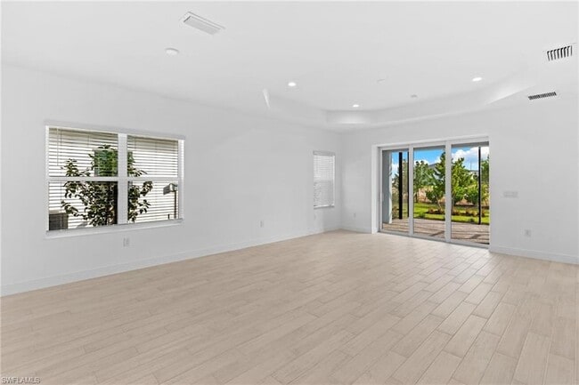 Building Photo - 4580 Skysail Dr