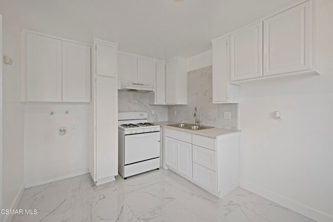 Primary Photo - 1725 Court St