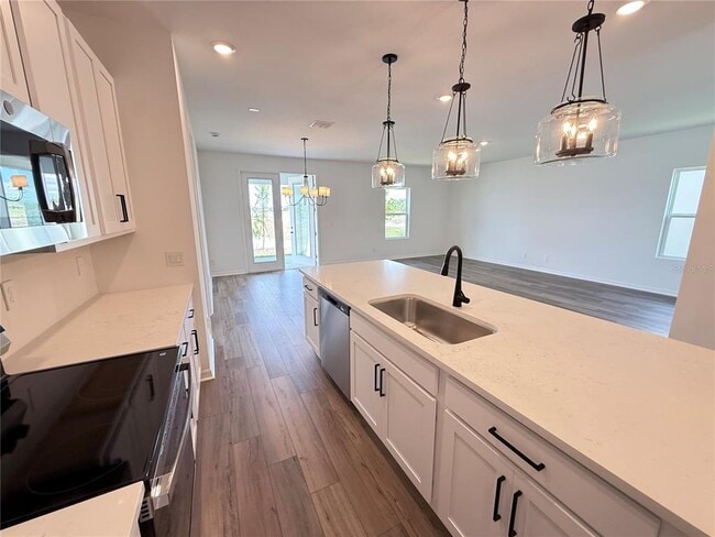 Building Photo - 2653 Broadwing St