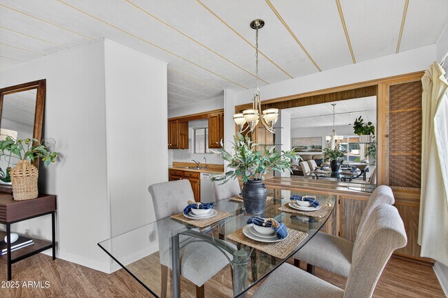 Building Photo - 5807 E Leonora St