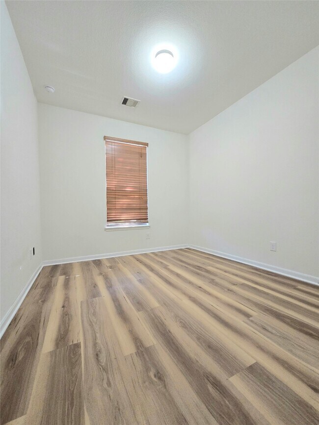 Building Photo - 22526 Belmont Cove Ln