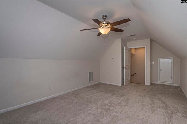 Building Photo - 147 Doolittle Dr