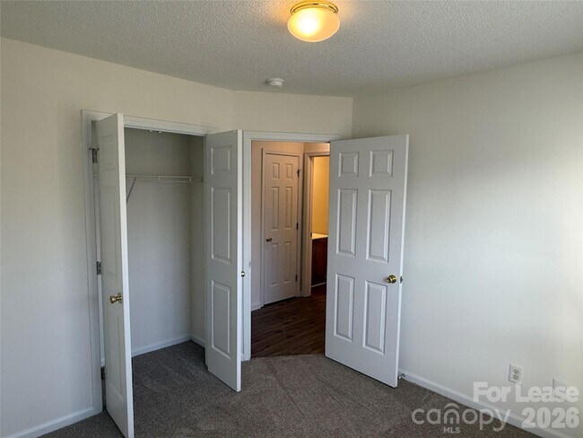 Building Photo - 12631 Cumberland Crest Dr