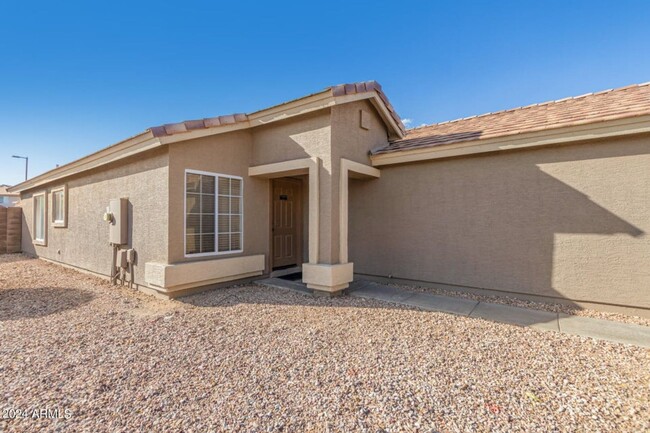 Building Photo - Charming 3 bedroom home in Buckeye!!