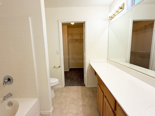 Building Photo - 10306 E Delta Ave