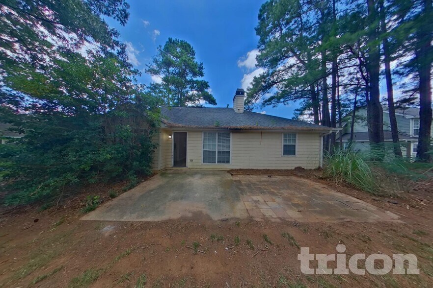 Building Photo - 511 Horseshoe Cir