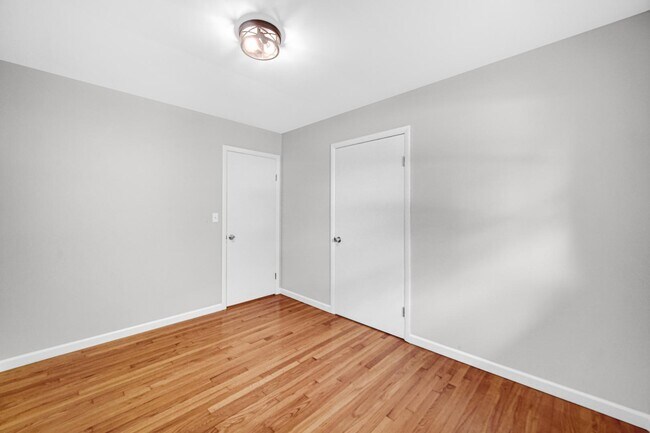 Building Photo - 3413 W 77th Ave