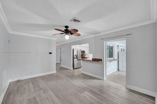 Building Photo - 5031 SW 88th Terrace