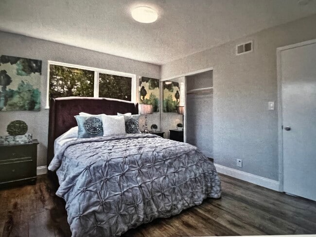 Primary Photo - 39649 Royal Palm Dr