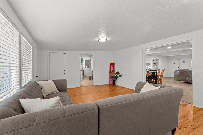 Building Photo - 3109 49th St