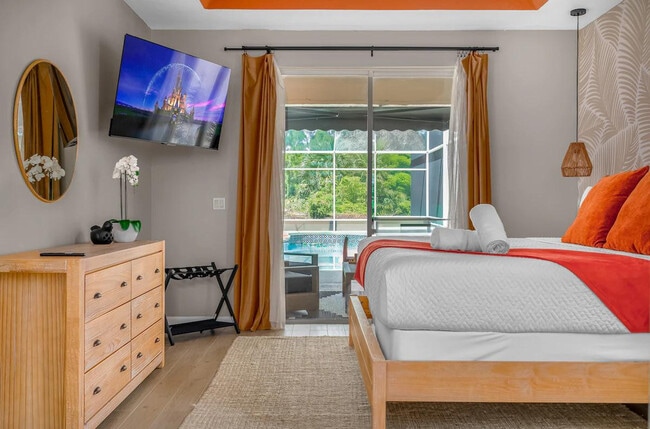 Building Photo - 412 N Hampton Dr