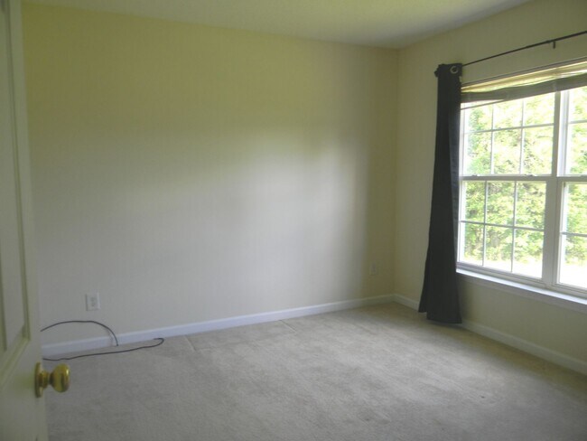 Building Photo - Great Home in Moncks Corner