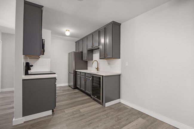 Building Photo - 1650 S El Camino Real