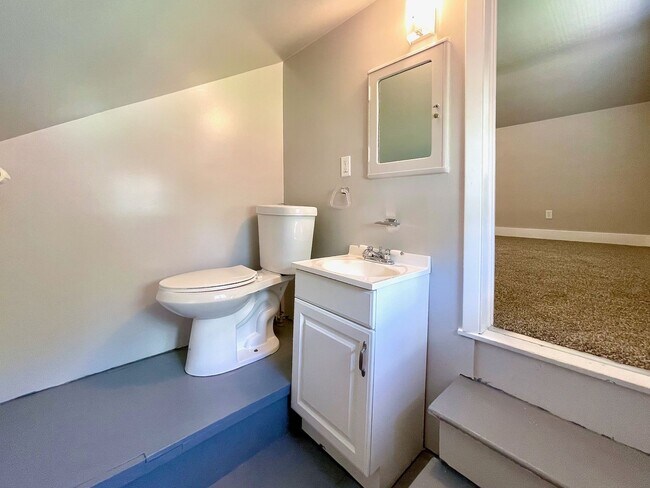 Building Photo - Beautiful historic 3BR/2BA Home