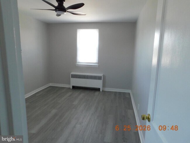 Building Photo - 6500 Algon Ave