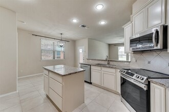 Building Photo - 5610 Stockport Drive