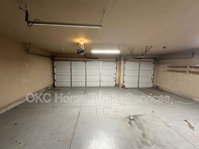 Building Photo - 1909 NE 32nd St