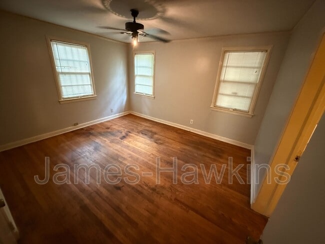 Building Photo - 3304 Gilmer Ave