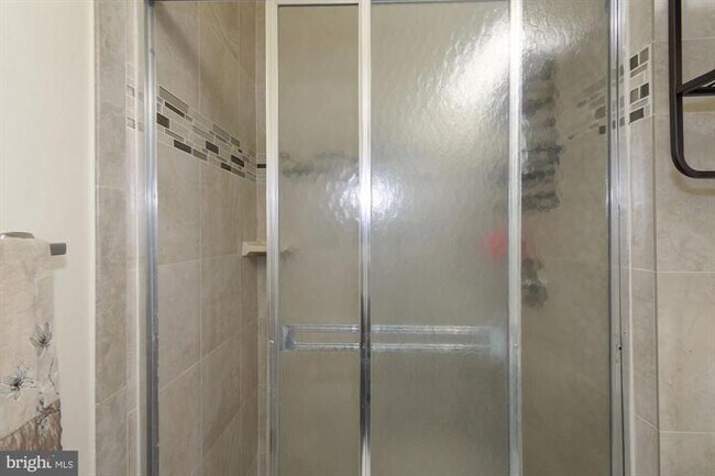 Building Photo - 4916 Van Masdag Ct