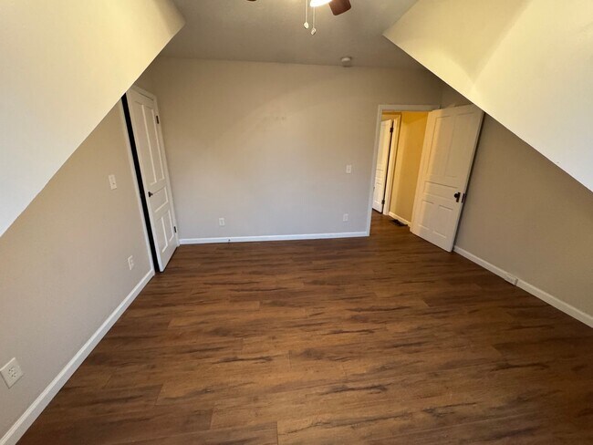 Building Photo - Beautifully Renovated 3BR Row Home in Deutschtown – Spacious, Modern & Incredible Location