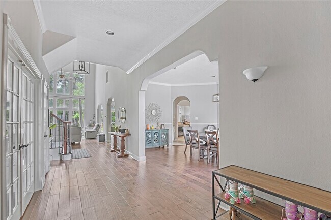 Building Photo - 29006 Reserve Bend Dr