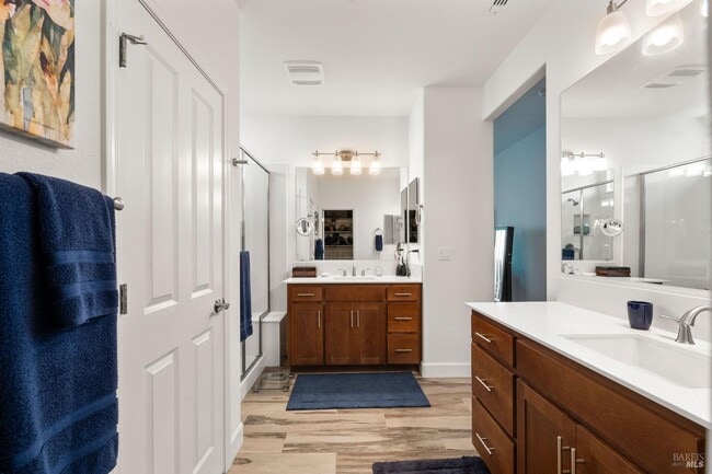 Building Photo - 295 Marks Rd