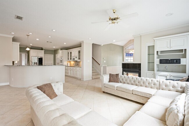 Building Photo - 3311 El Dorado Blvd