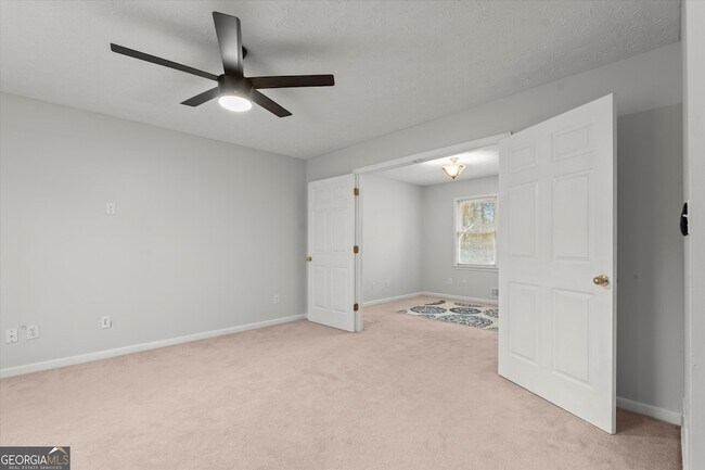 Building Photo - 115 Rockhurst Chase