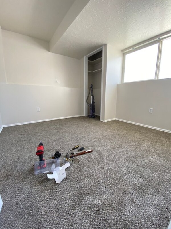 Building Photo - 2022 N 850 W
