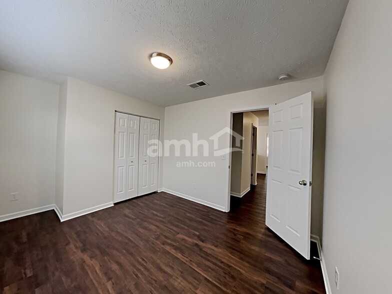 Building Photo - 3409 Box Elder Way