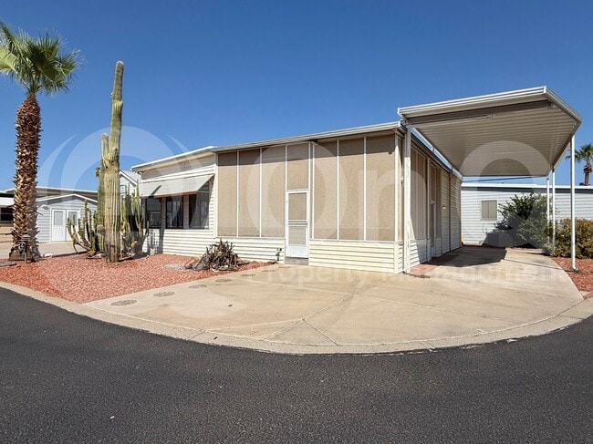 Building Photo - 17200 W Bell Rd