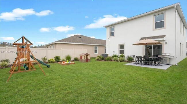 Building Photo - 10583 Gentle Rain Dr