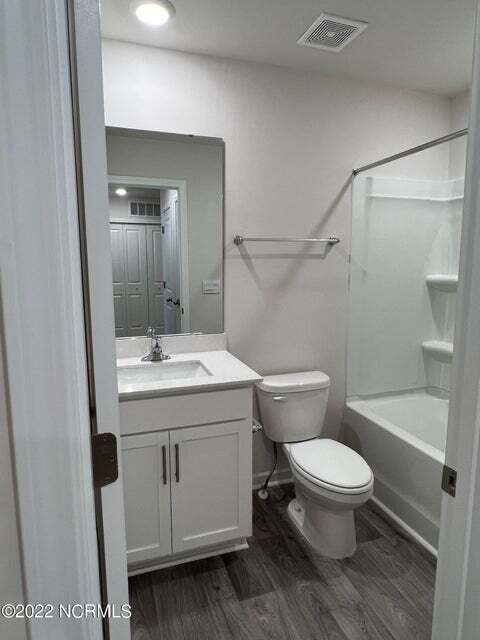 Building Photo - 1600 Gracie Ln