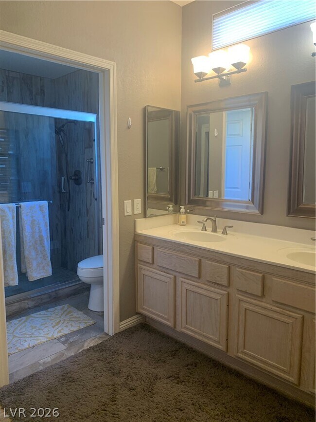 Building Photo - 2924 Crown Ridge Dr