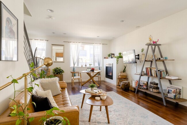 Building Photo - 3066 63rd Ave SW