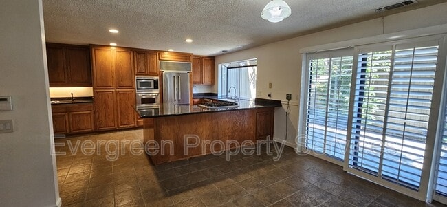 Building Photo - 11458 Coloma Rd