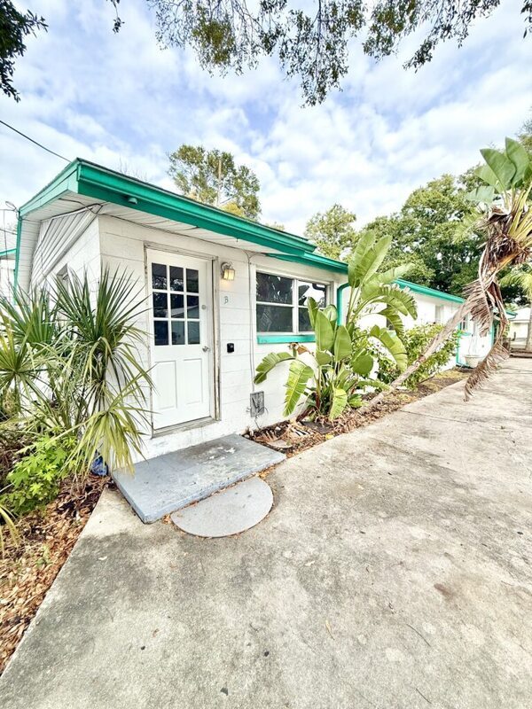 Building Photo - 2611 41st Ave N