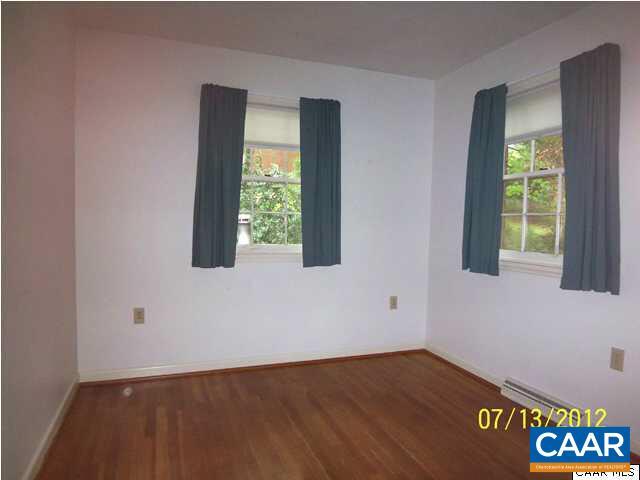 Building Photo - 1725 Yorktown Dr