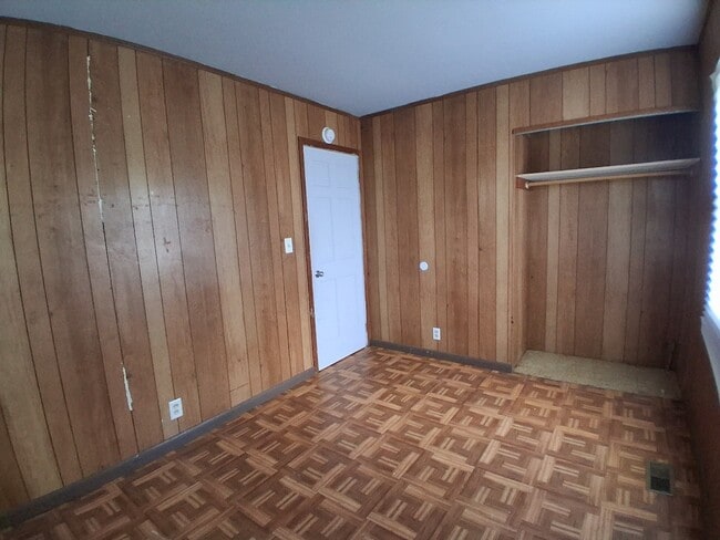 Building Photo - 1009 Glenwood-