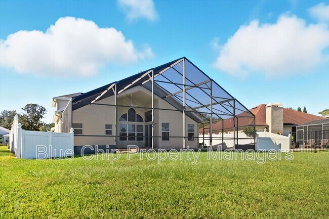 Building Photo - 12630 Lakebrook Dr