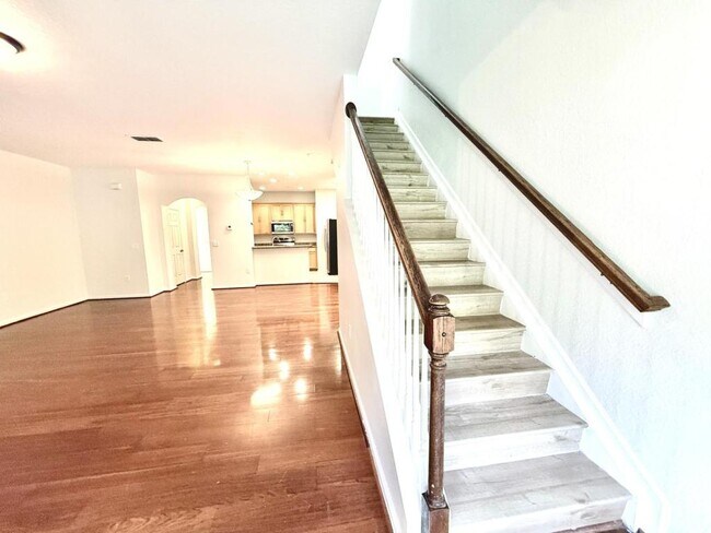 Building Photo - 2983 Ashland Ln S