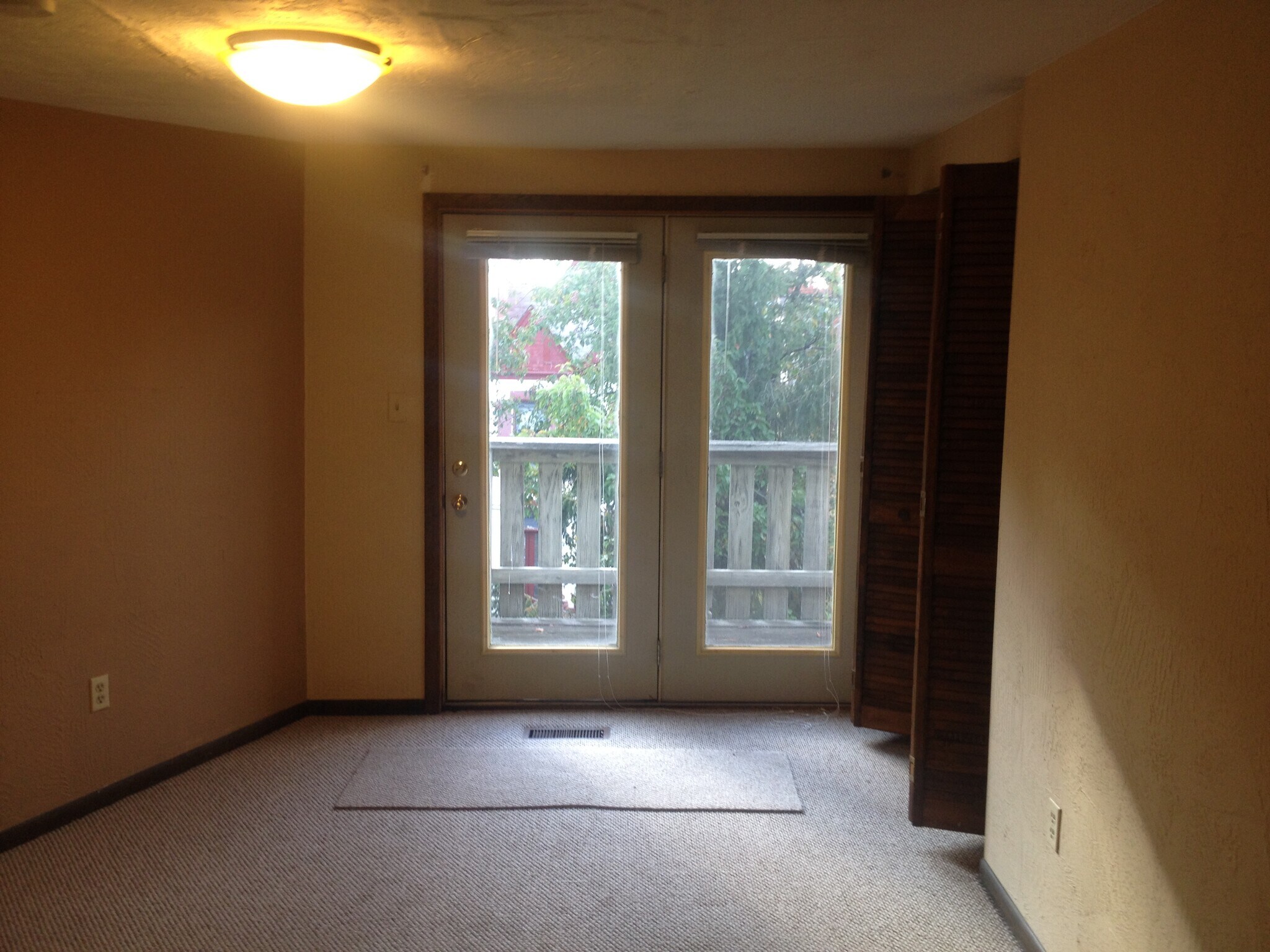Bedroom #2 - 721 Ivy St